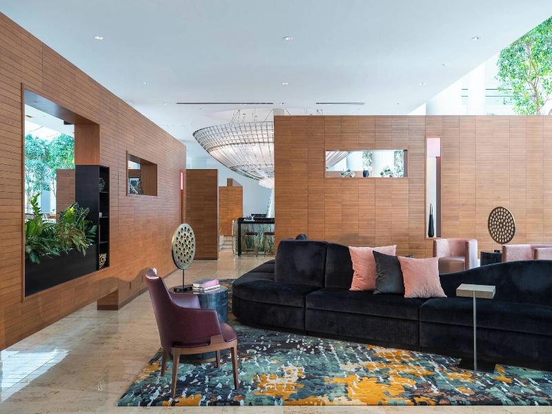 Renaissance Schaumburg Convention Center Hotel image