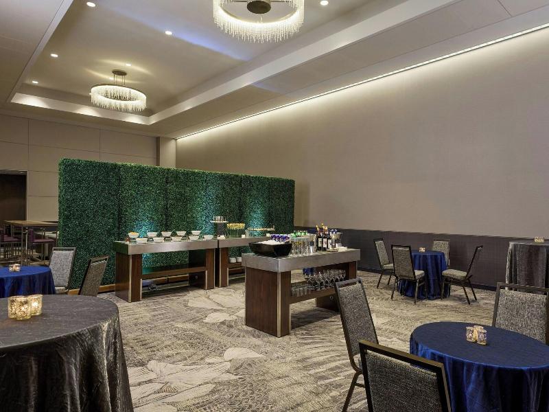 Renaissance Schaumburg Convention Center Hotel image