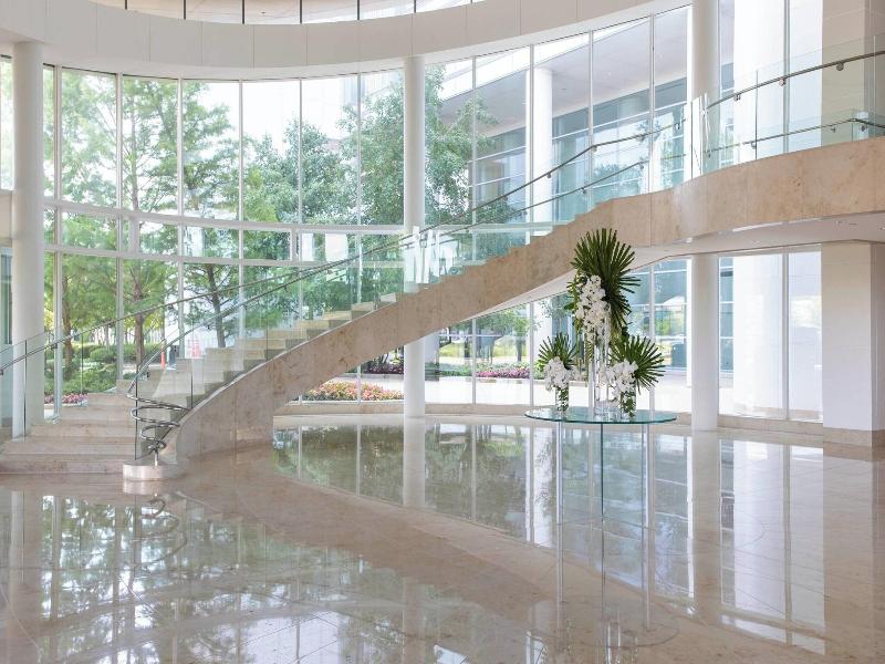 Renaissance Schaumburg Convention Center Hotel image