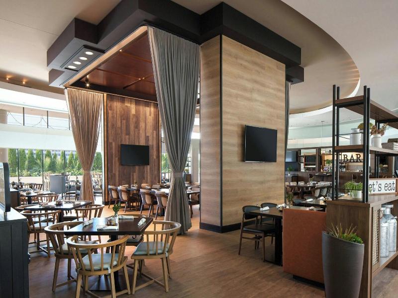Renaissance Schaumburg Convention Center Hotel image