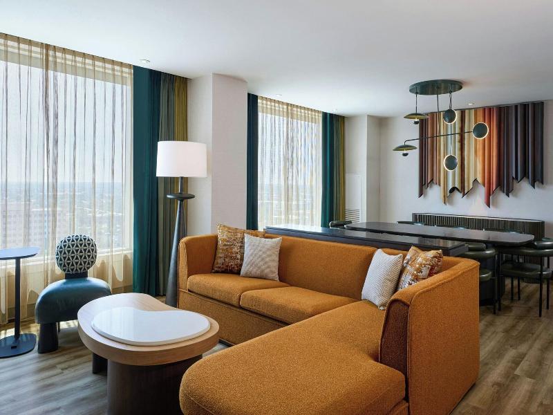 Renaissance Schaumburg Convention Center Hotel image