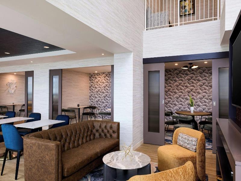Renaissance Schaumburg Convention Center Hotel image