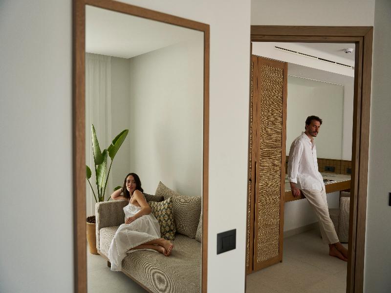 Galaxy Suites Boutique Resort image