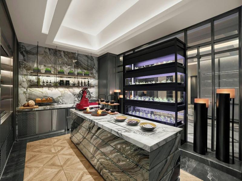 JW Marriott Hotel & Suites Saigon image