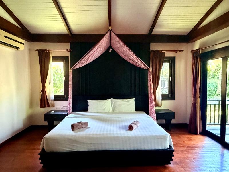 Aonang Phu Petra Resort Krabi image