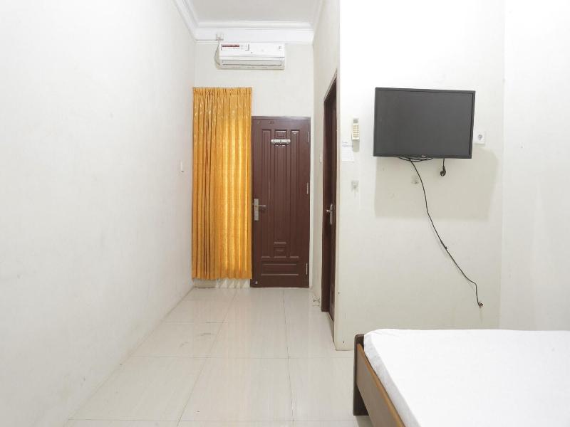 Hotel O Penginapan Budhe Sri 4