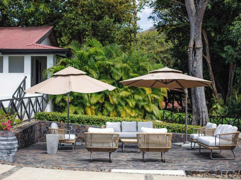 Reunion Wellness Resort Retreats image