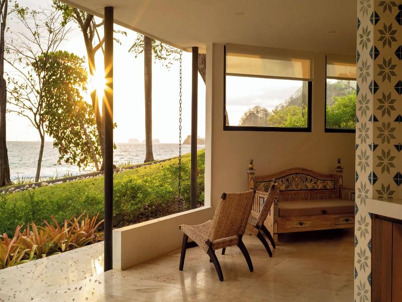 Reunion Wellness Resort Retreats image