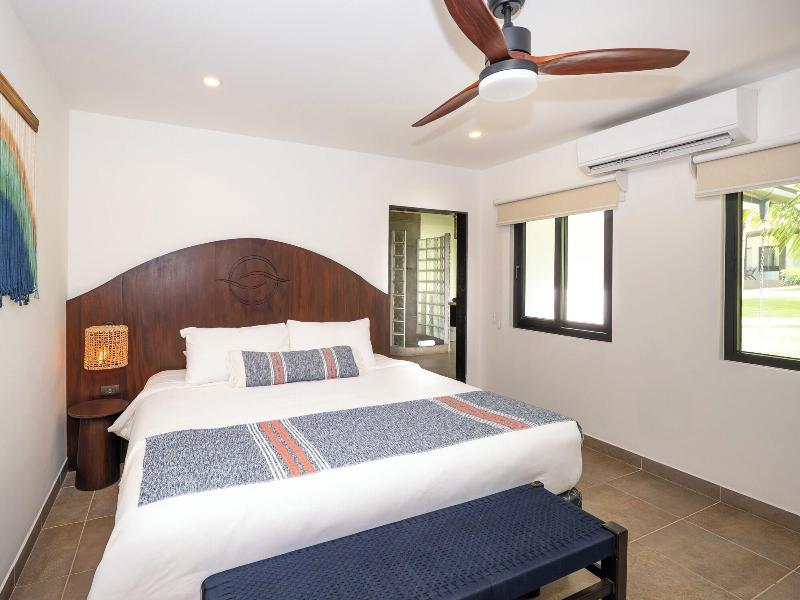 Reunion Wellness Resort Retreats image
