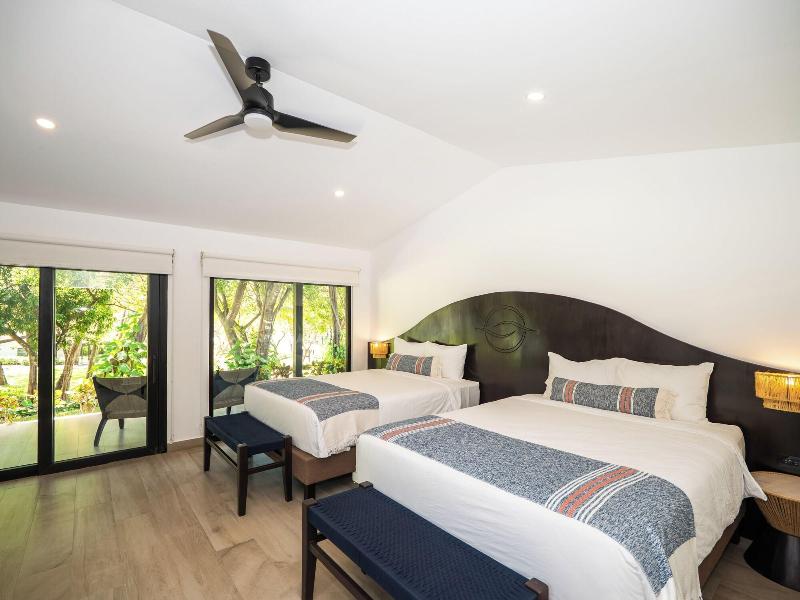 Reunion Wellness Resort Retreats image