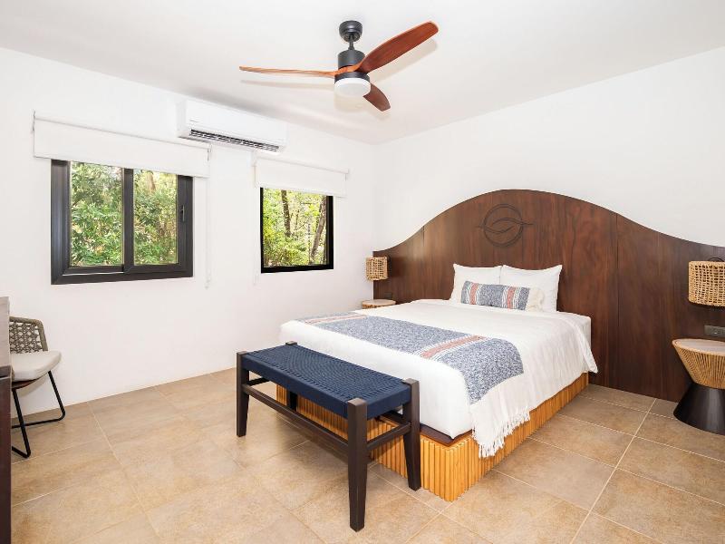 Reunion Wellness Resort Retreats image