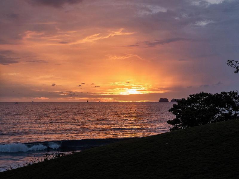 Reunion Wellness Resort Retreats image