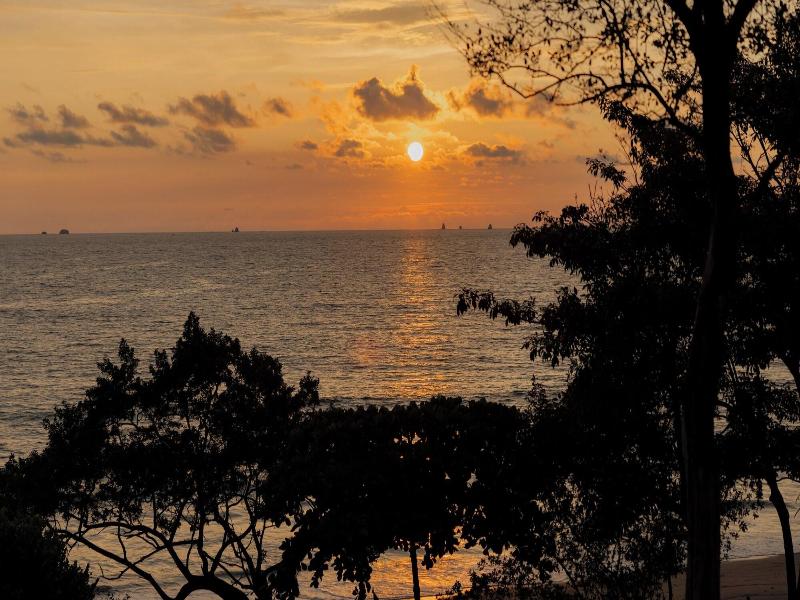 Reunion Wellness Resort Retreats image