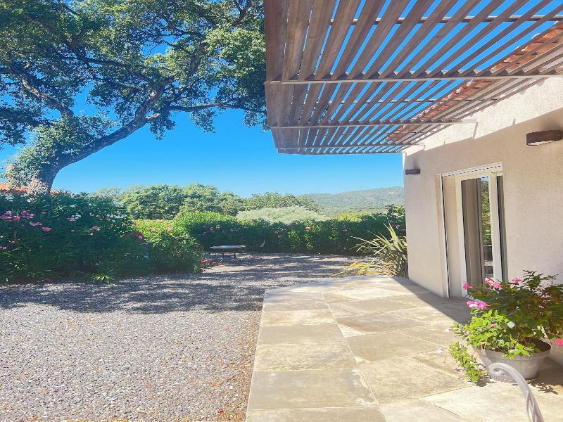 Villa Nais image