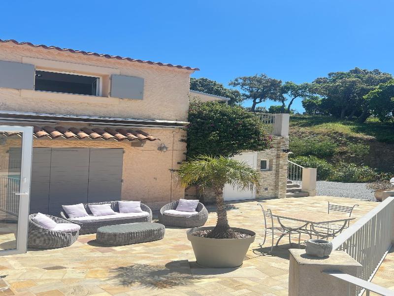 Villa Nais image