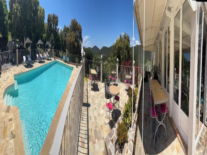 Villa Nais image