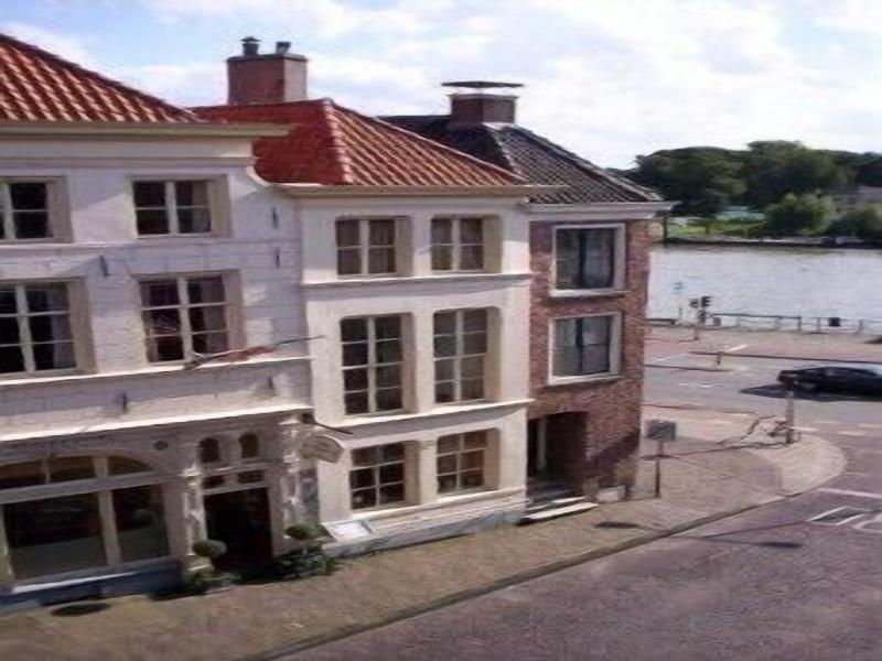 Hotel De Vischpoorte image