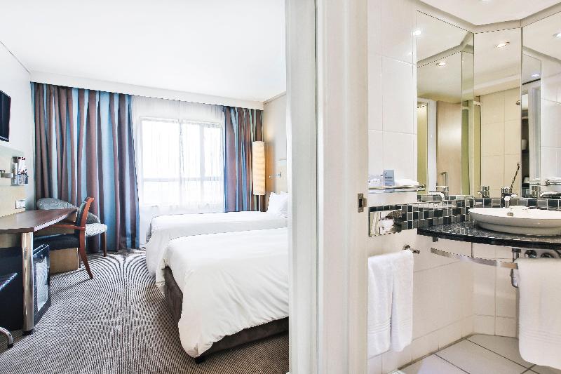 Holiday Inn Express Woodmead - Sandton image