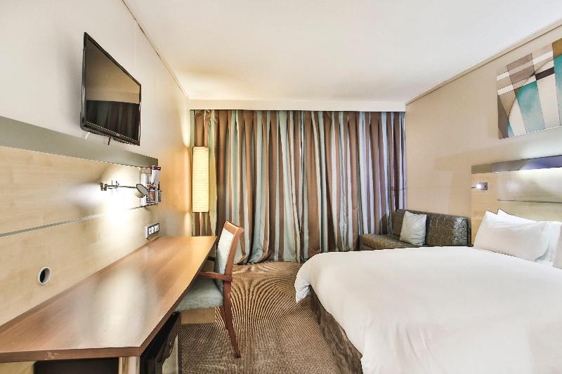 Holiday Inn Express Woodmead - Sandton image