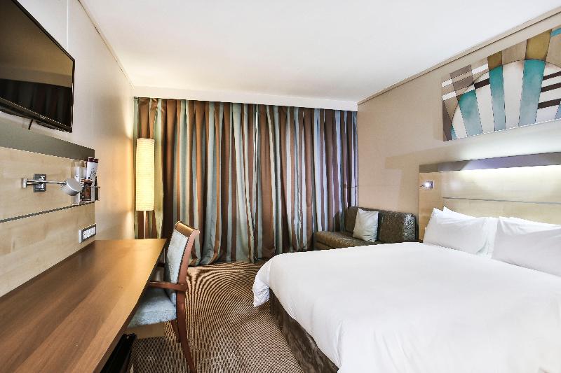 Holiday Inn Express Woodmead - Sandton image