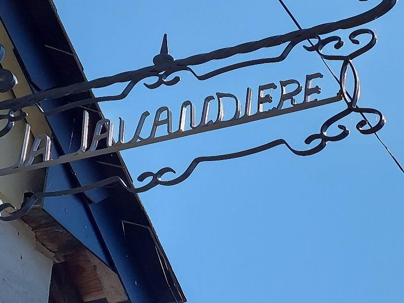 Maison D Hotes La Lavandiere image