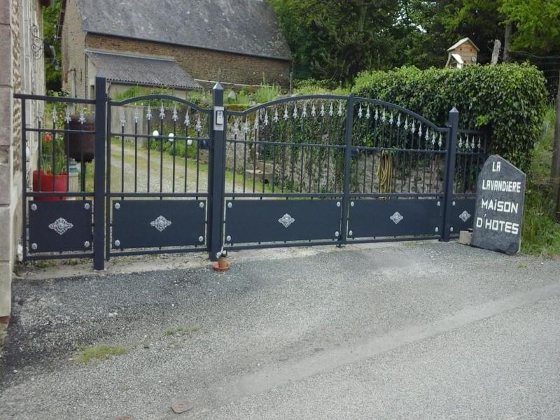 Maison D Hotes La Lavandiere image
