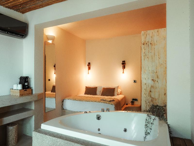 Gloria Maris Hotel Suites & Villas image