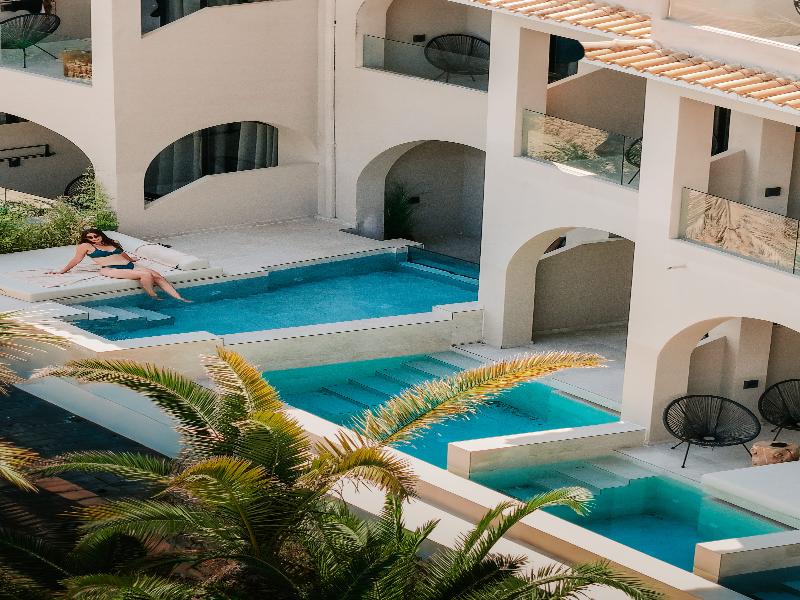 Gloria Maris Hotel Suites & Villas image