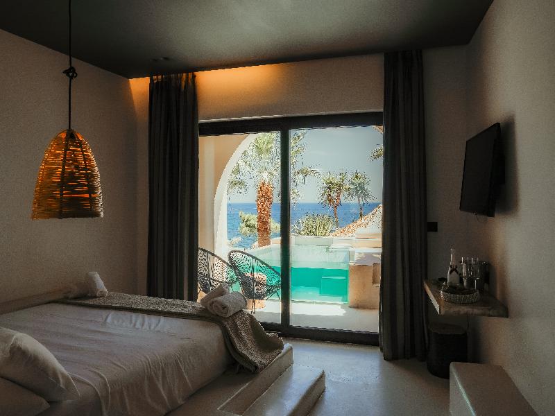 Gloria Maris Hotel Suites & Villas image