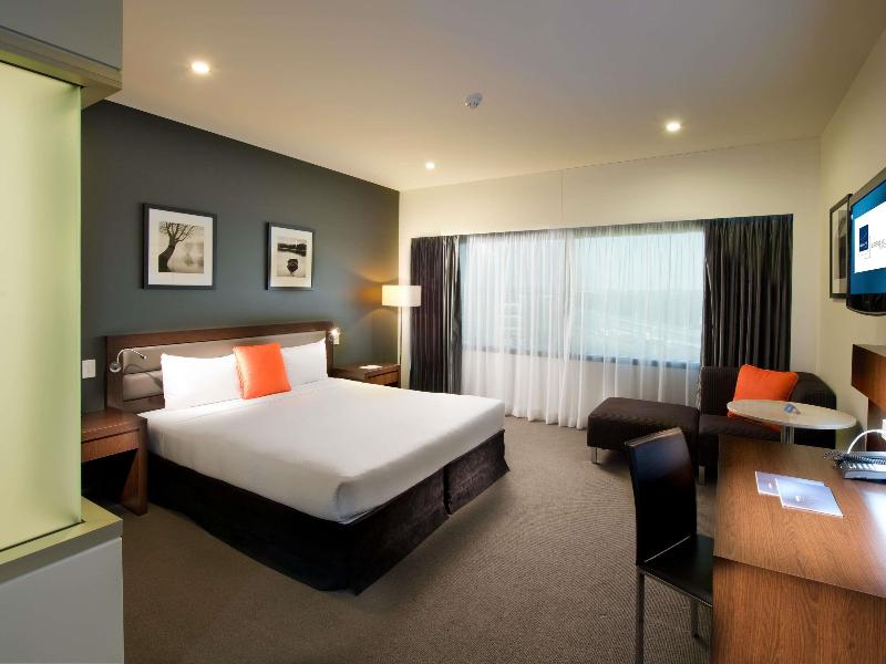 Novotel Brisbane Airport image