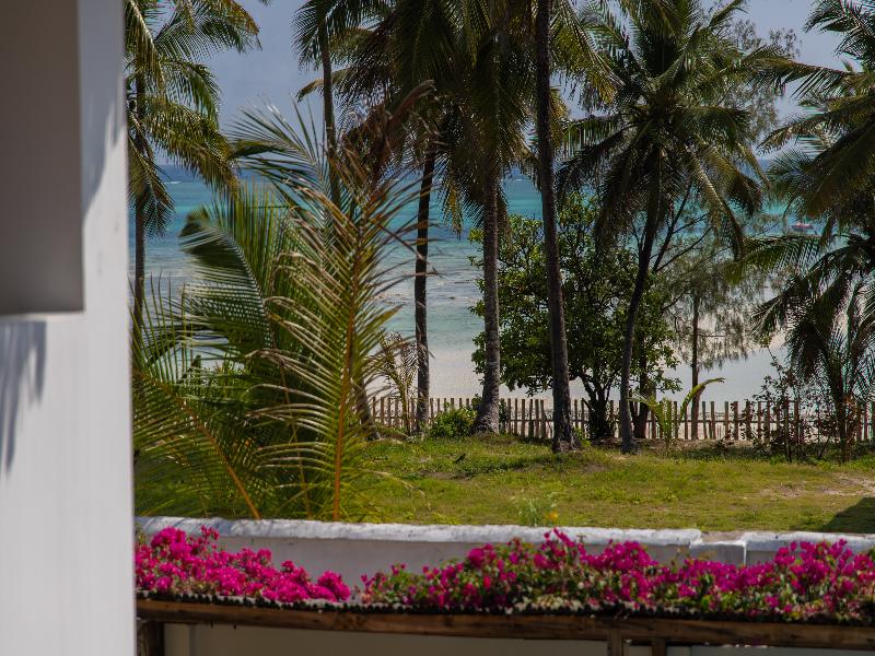 Pingwe Beach Apartments image
