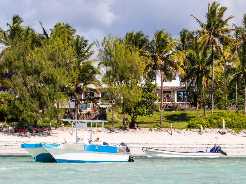 Pingwe Beach Apartments image