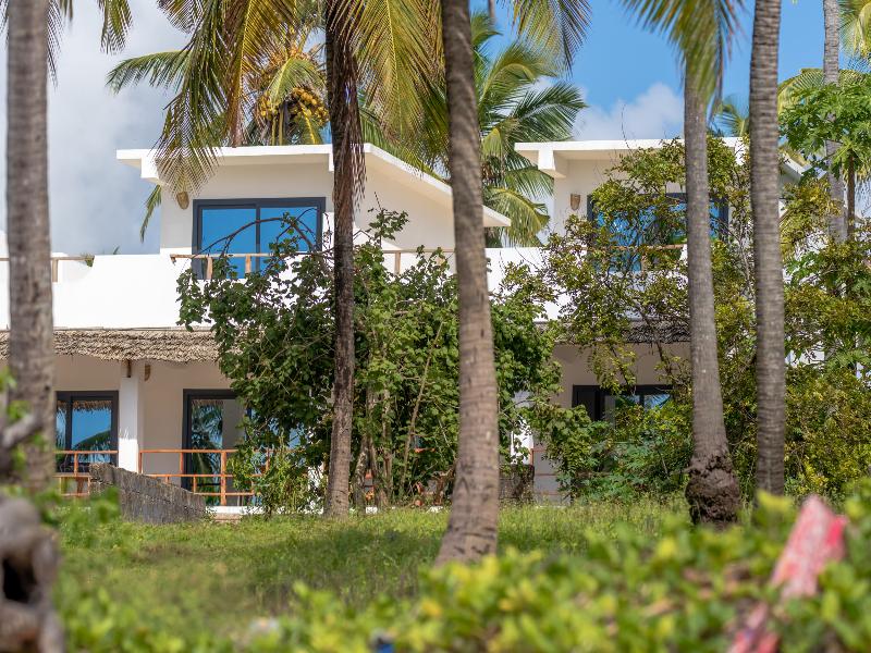 Pingwe Beach Apartments image
