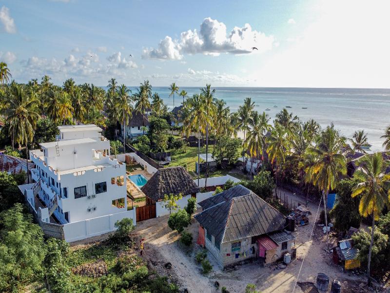 Pingwe Beach Apartments image