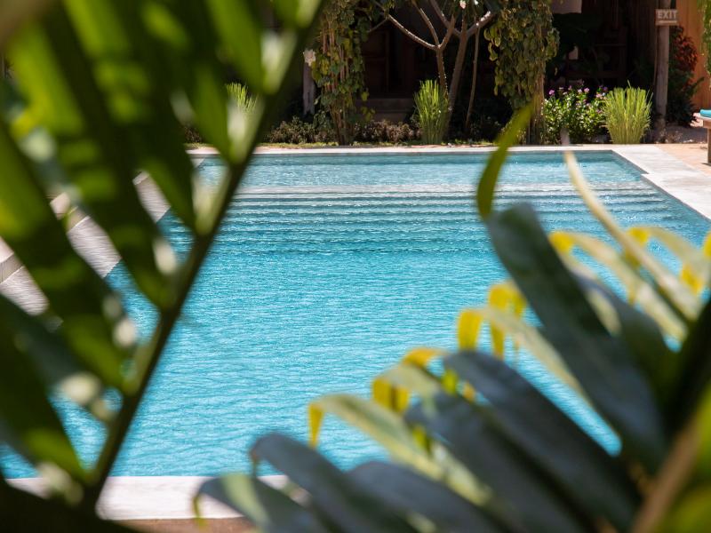 Pingwe Beach Apartments image