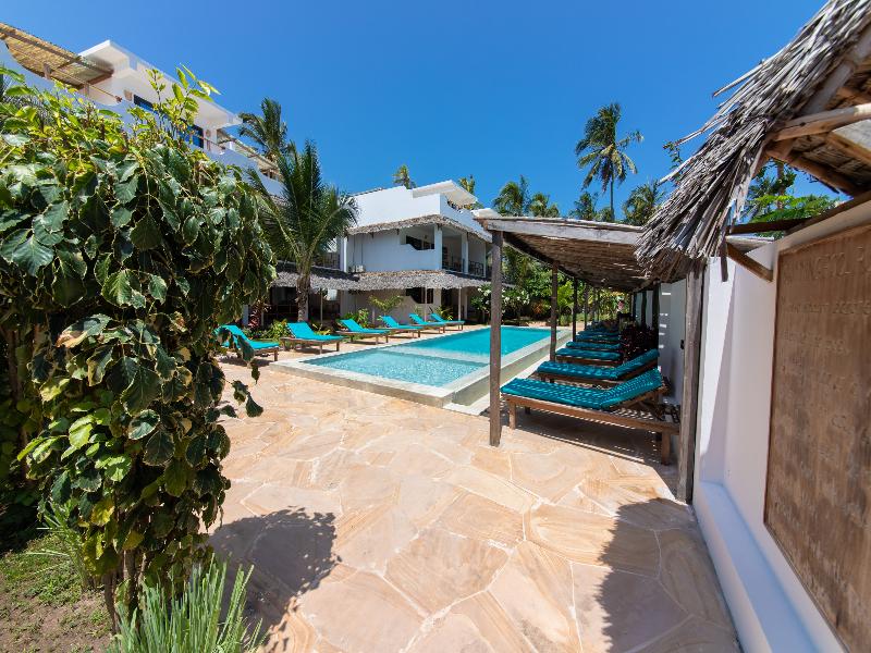 Pingwe Beach Apartments image
