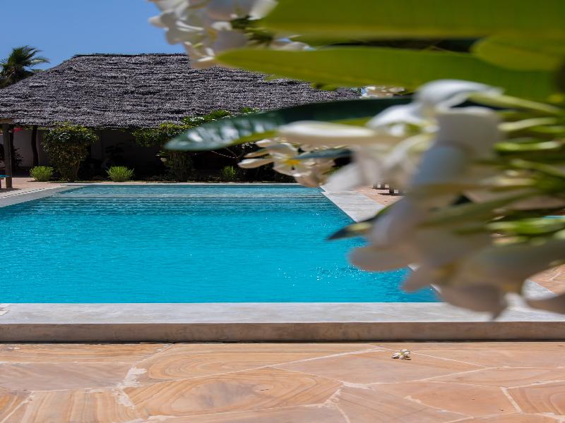 Pingwe Beach Apartments image