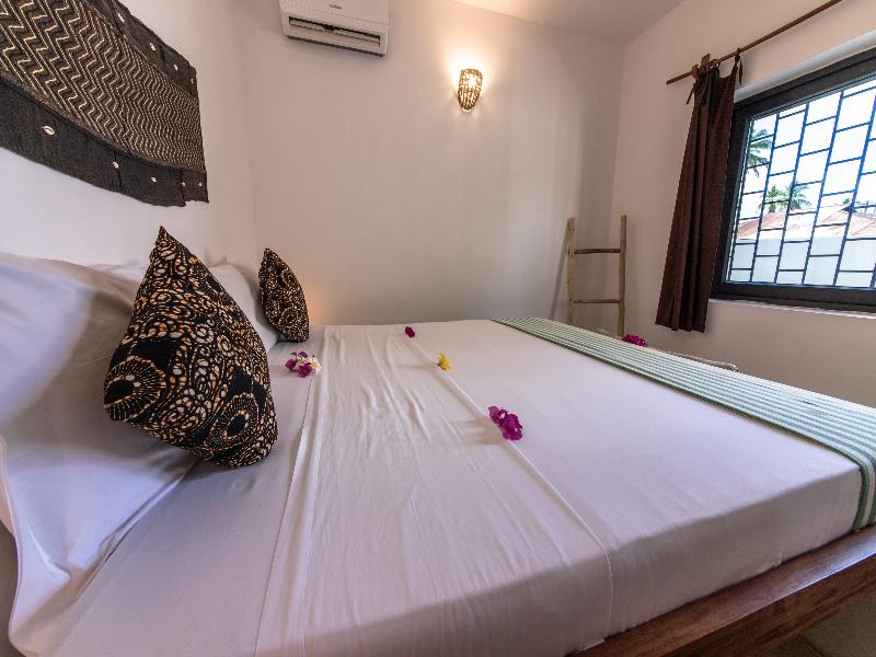 Pingwe Beach Apartments image