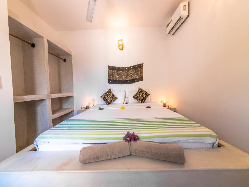 Pingwe Beach Apartments image