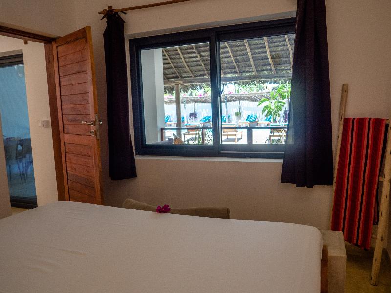 Pingwe Beach Apartments image