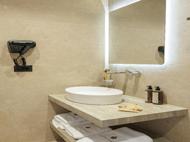 Hotel Pergamus image