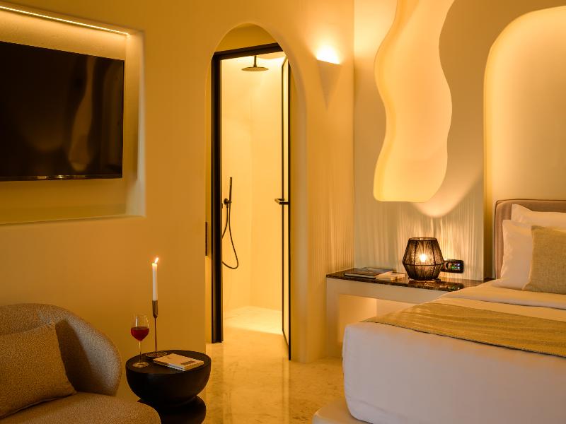 Avelora Suites