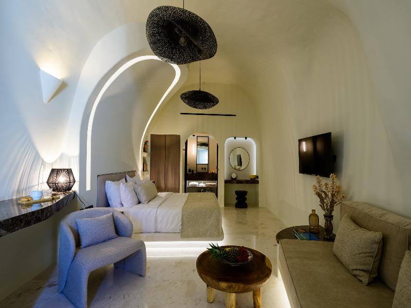 Avelora Suites