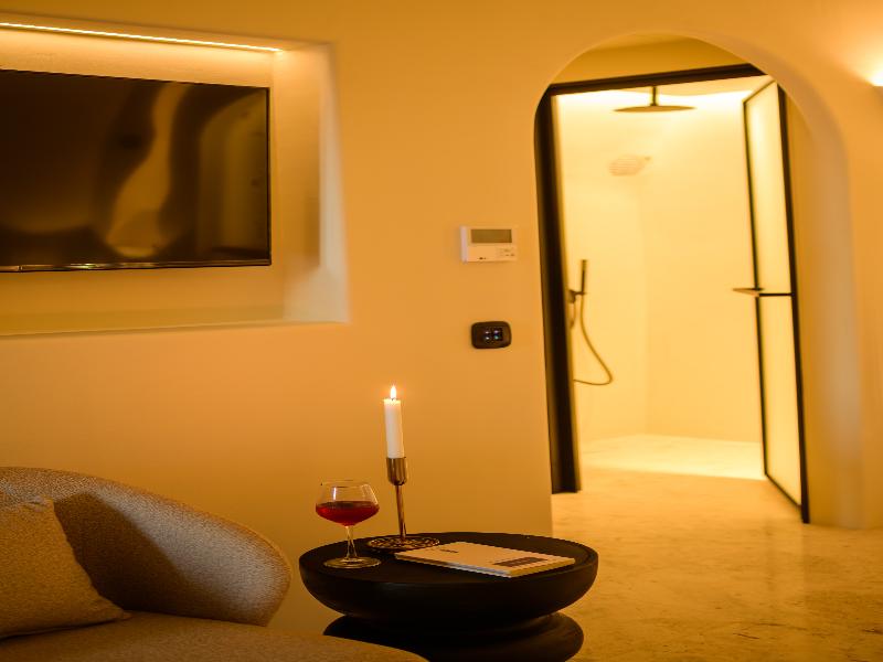 Avelora Suites — photo 2