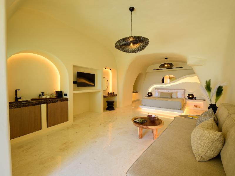 Avelora Suites — photo 3