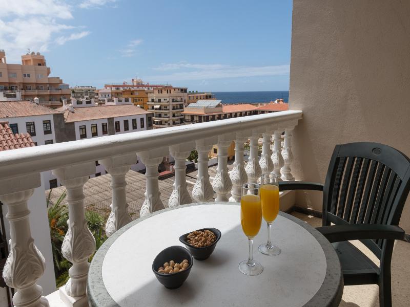 Hotiday Tenerife Norte image