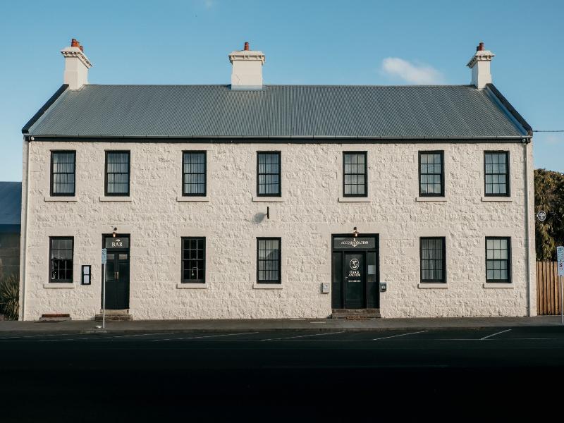 Oak & Anchor Hotel
