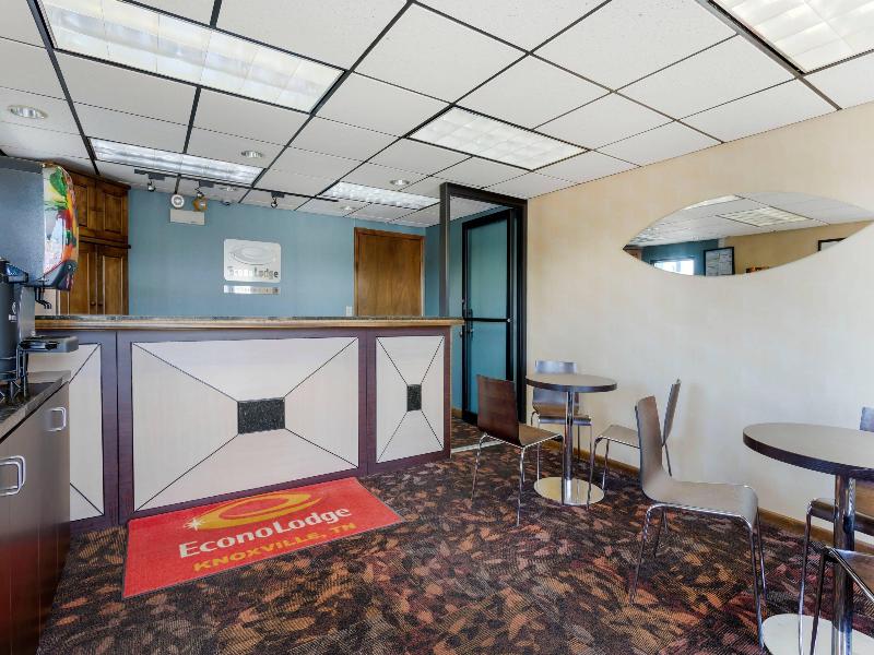 Econo Lodge North North Area image