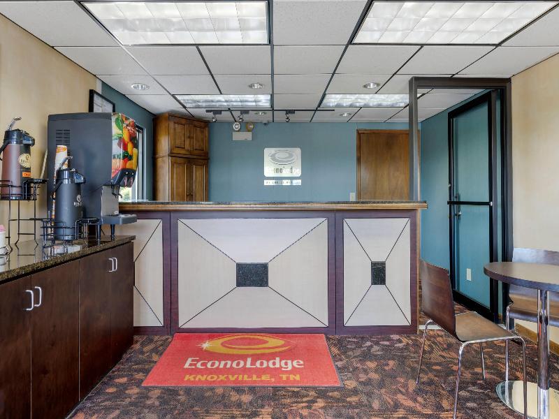 Econo Lodge North North Area image