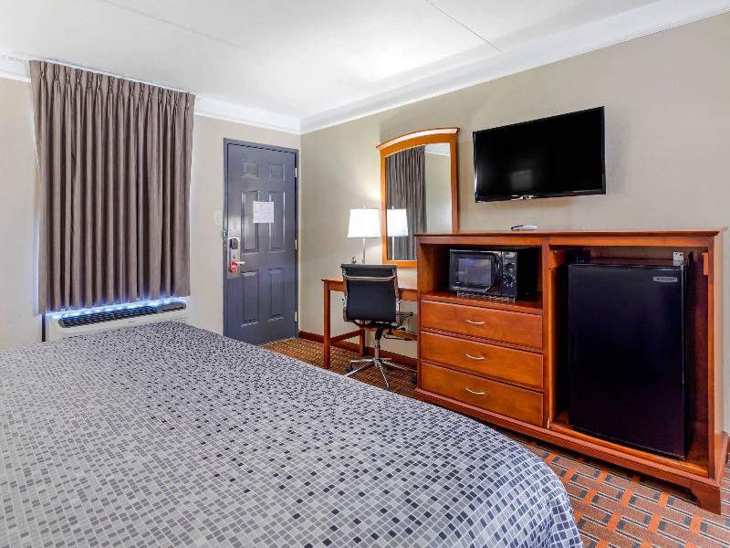 Econo Lodge North North Area image